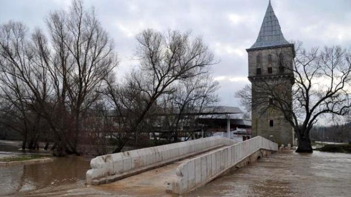 Edirne\'deki Nehirlerin Debilerinde Yükseliş Sürüyor