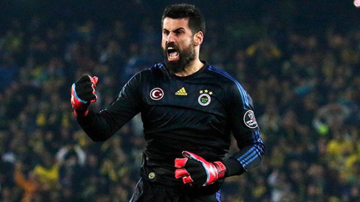 Volkan Demirel: Bazen Saçmalıklar Yapıyorum