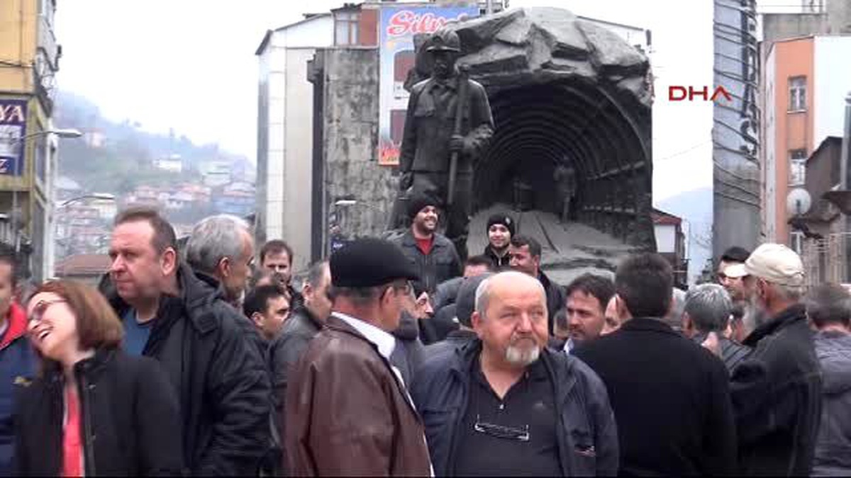 Zonguldak\'ta Maden İşçileri Yürüdü