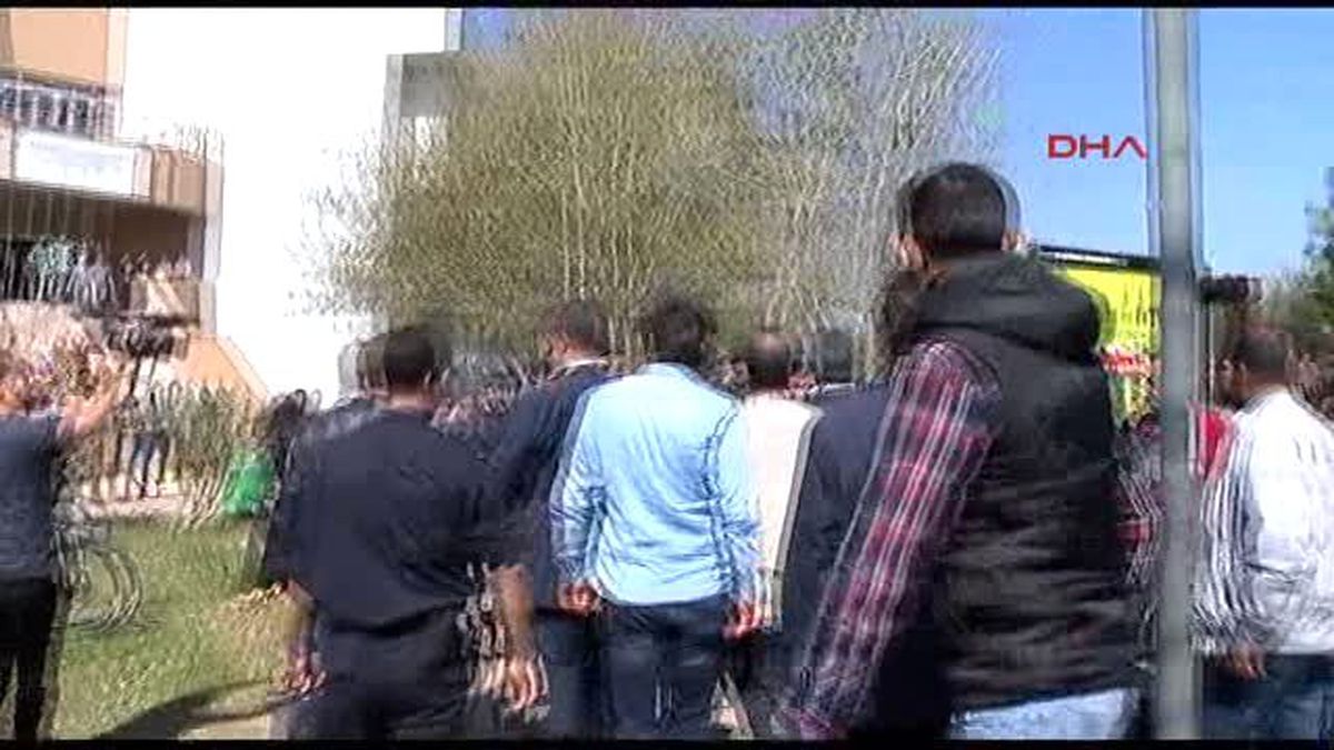 Antalya Üniversitede Bildiri Gerginliği
