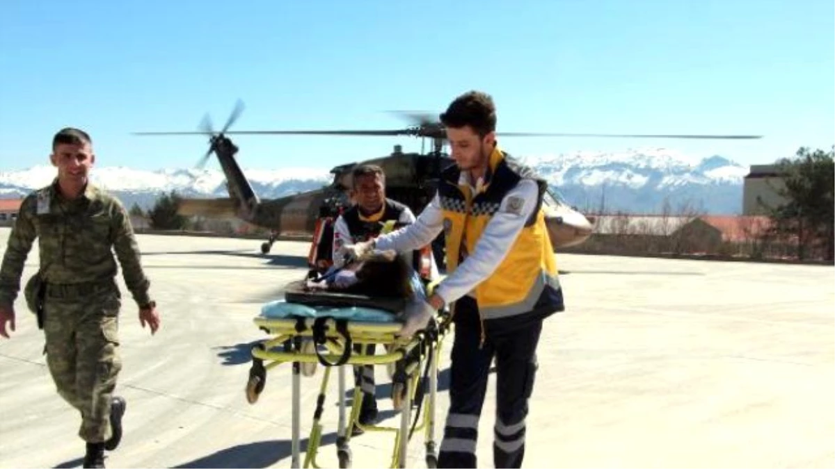 Askeri Helikopter Balkondan Düşen 6 Yaşındaki Şeyma İçin Havalandı