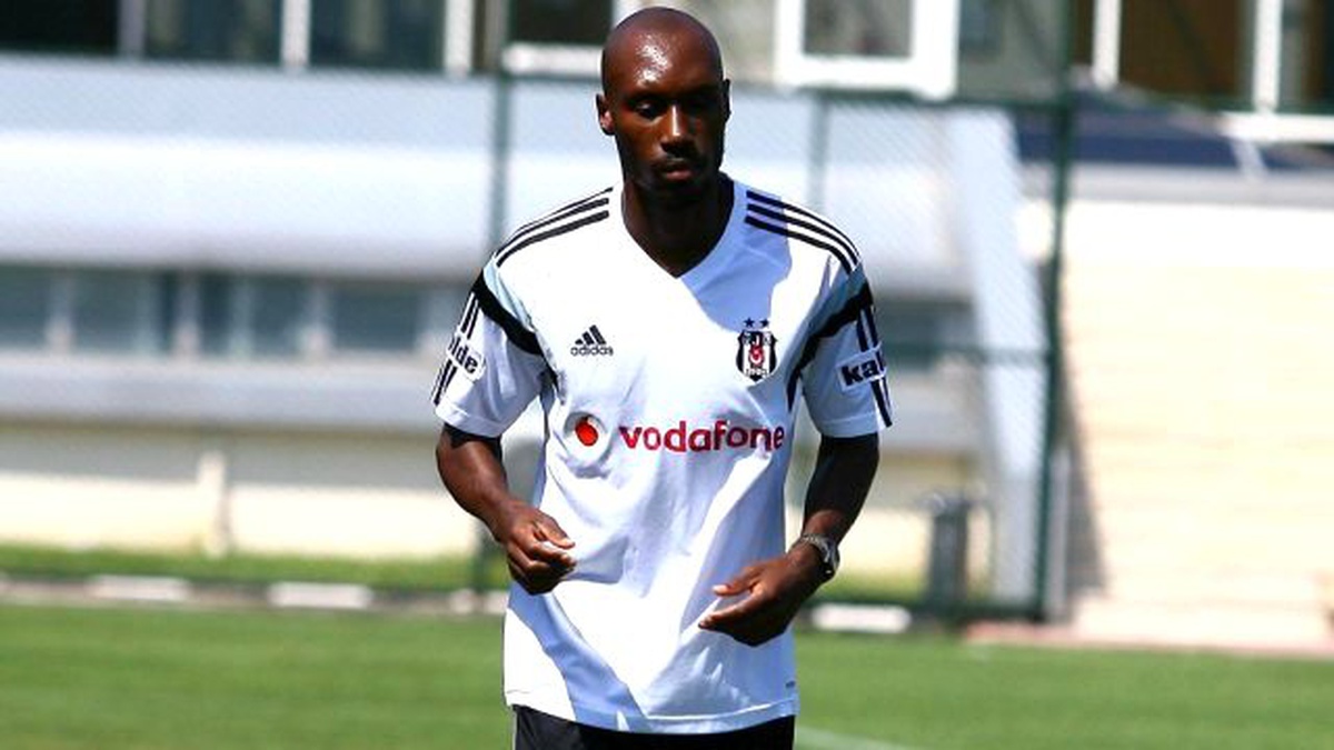 Beşiktaş\'tan Atiba Hutchinson\'a Yeni Teklif