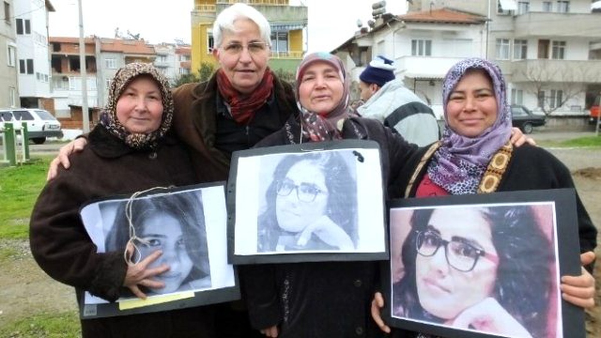 Burhaniye\'de Özgecan Aslan Anısına Park Yapıldı