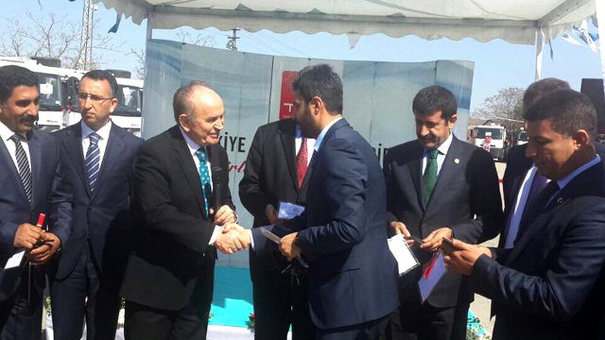 Eyyübiye Ve Haliliye Belediyelerine Araç Desteği