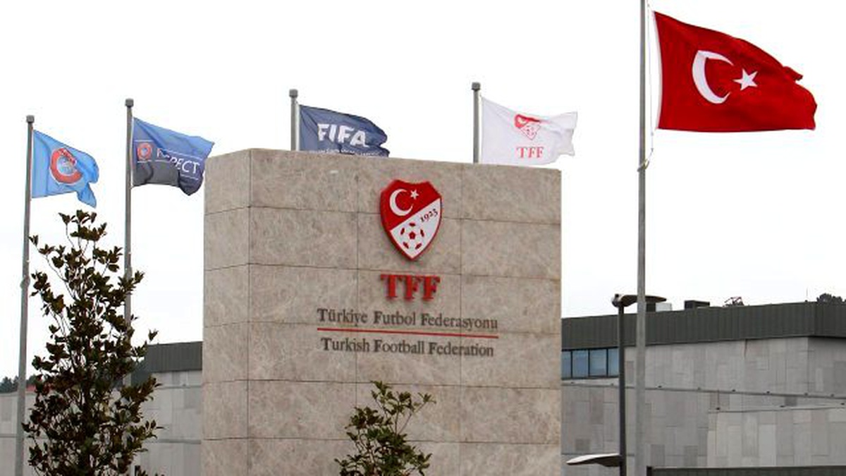 Fenerbahçe ile Beşiktaş, Pfdk\'ya Sevk Edildi