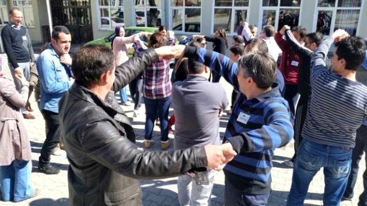 Gediz\'de "Öğrenen Lider Öğretmen" Seminerleri Başladı