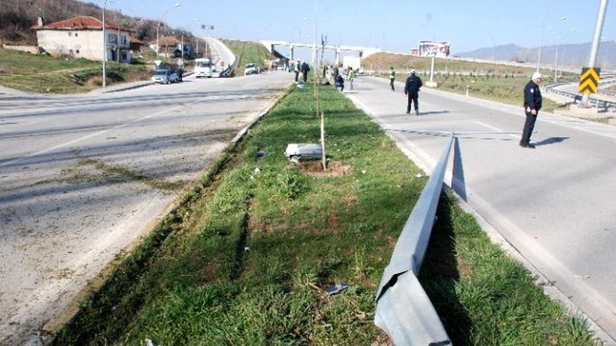 Hurdaya Dönen Otomobilden Sağ Çıktı