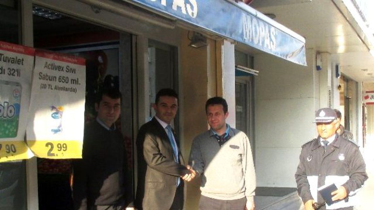 İzinsiz Tabelalar Kaldırıldı