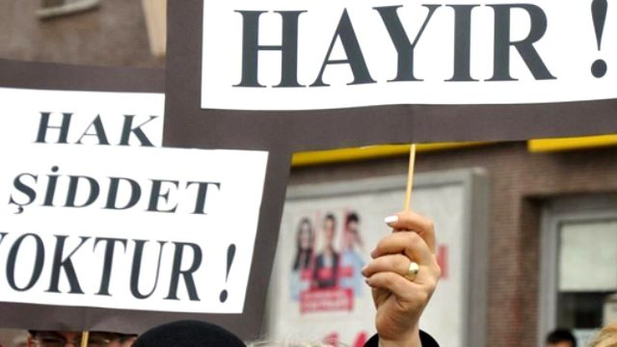 Kadına Şiddete Hayır, Sevgi ve Hoşgörüye Evet"