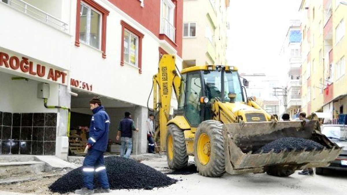 Mudanya Belediyesi Asfalt Sezonunu Erken Açtı