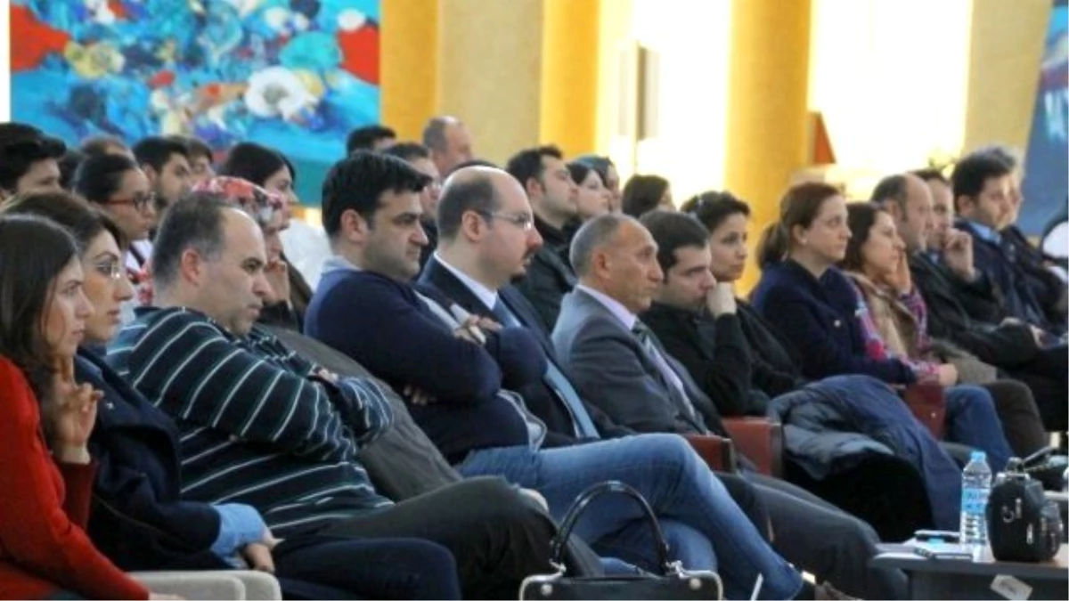 Nevşehir Hacı Bektaş Veli Üniversitesi\'nde Mühendislik Günleri Paneli Düzenlendi