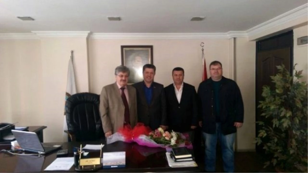Özkan\'dan Esnaf Odası Başkanına Ziyaret