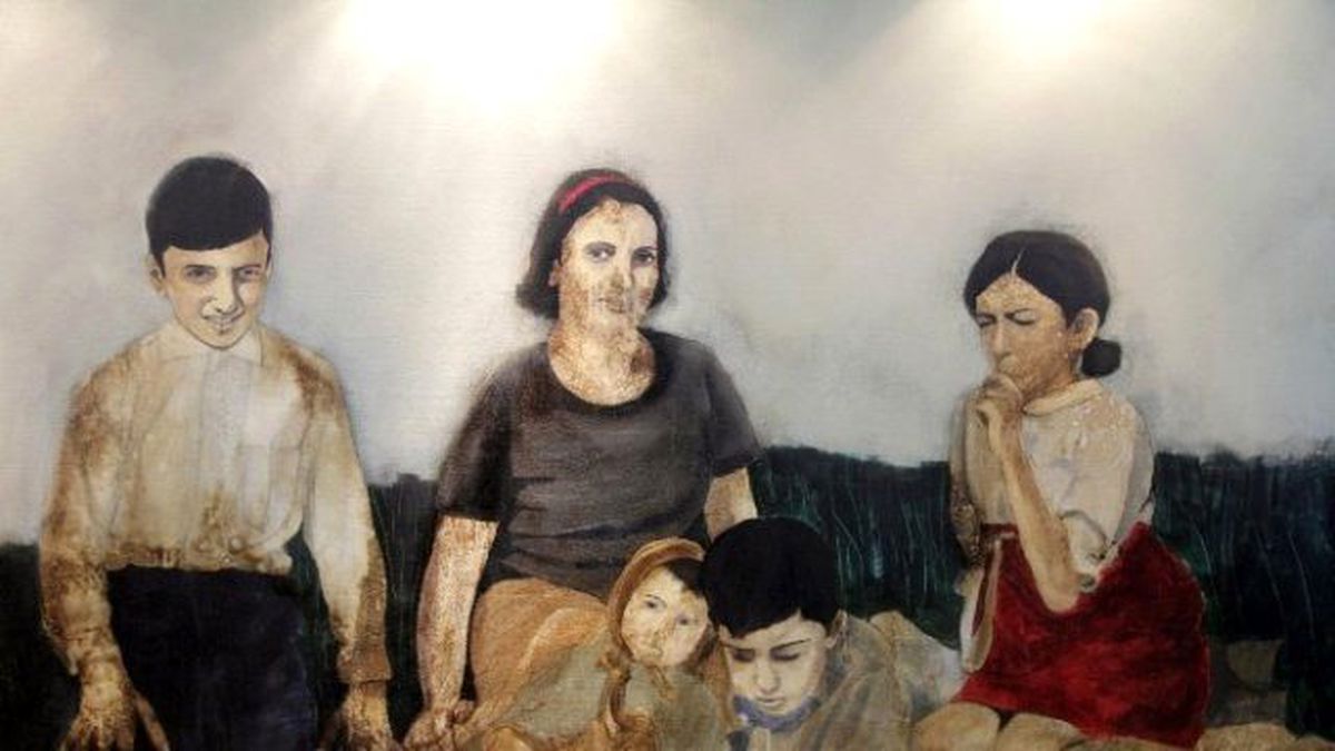 Ressam Anne Kız Sergi Açtı