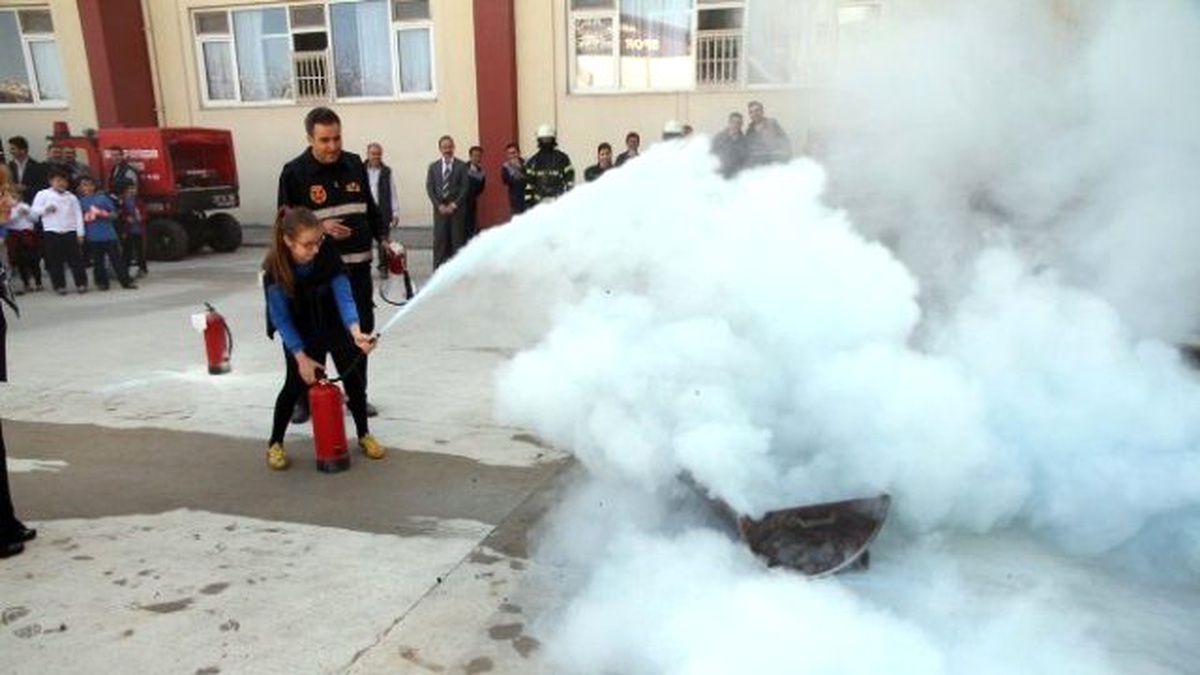 Sanko Okulları\'nda Yangın Tatbikatı Yapıldı