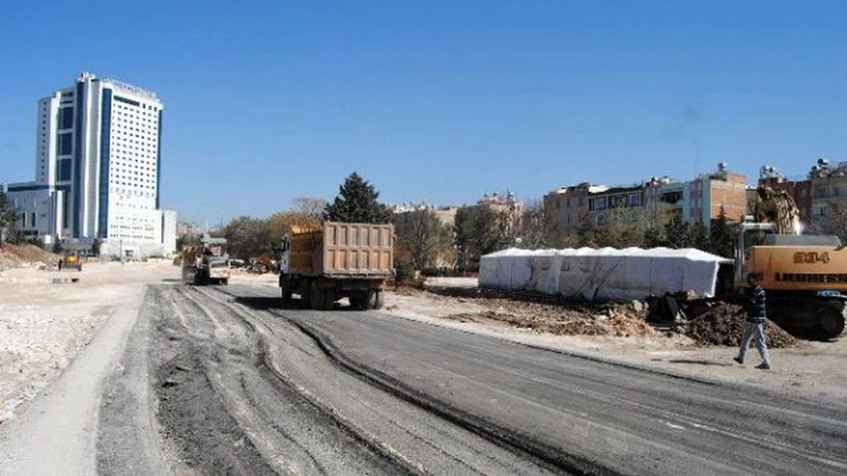 Şanlıurfa\'da Yol Yapım Çalışmaları