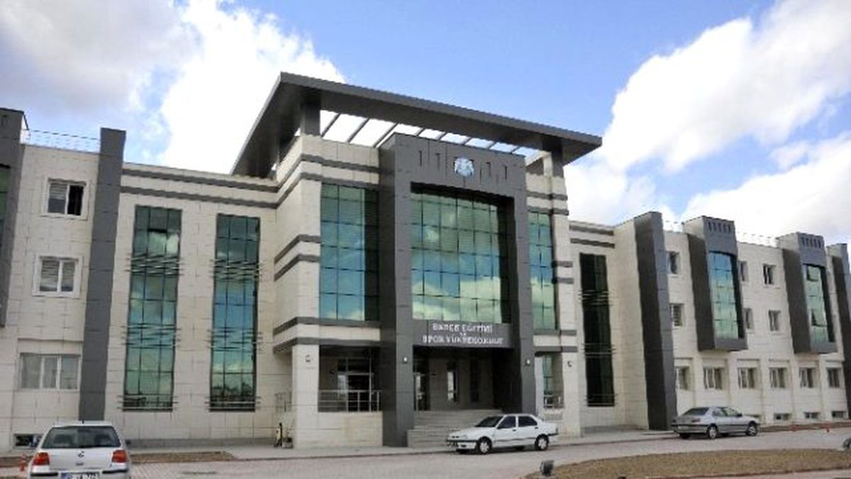 Selçuk Besyo, Spor Bilimleri Fakültesi Oldu