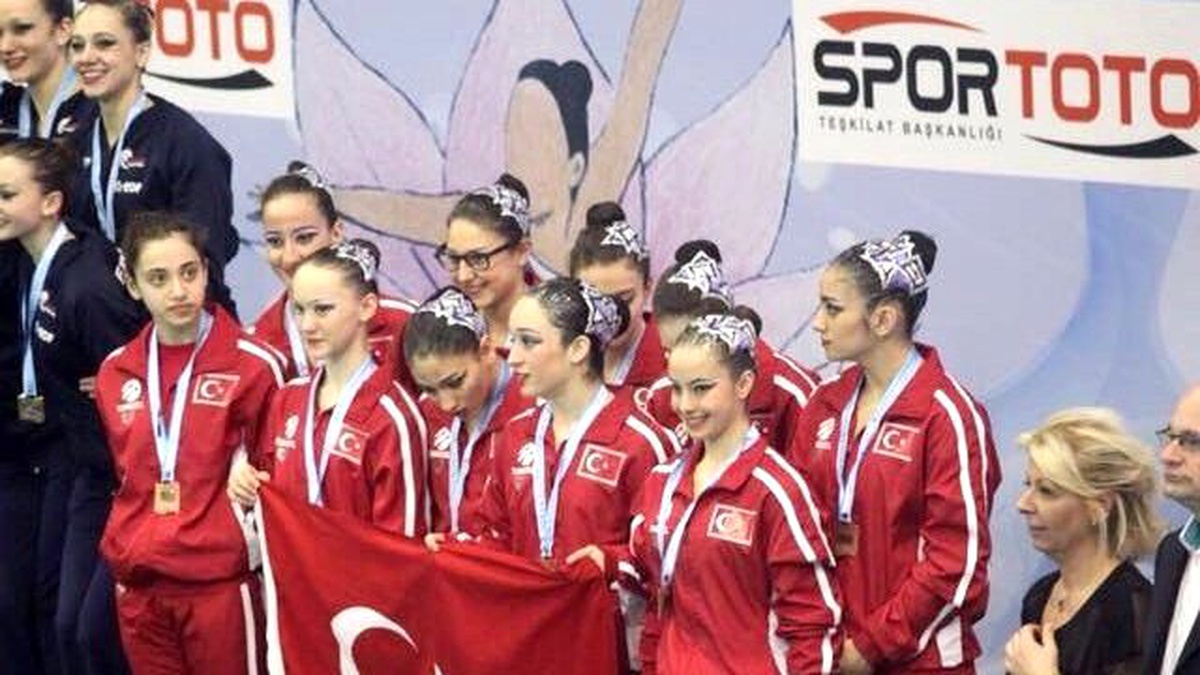 Senkronize Yüzme Milli Takımı, İlklerin Peşinde