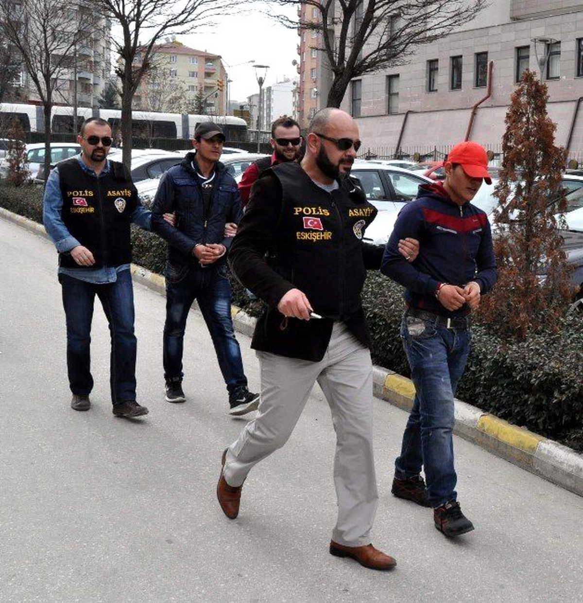 Suç Makinesi 3 Hırsız Yakalandı