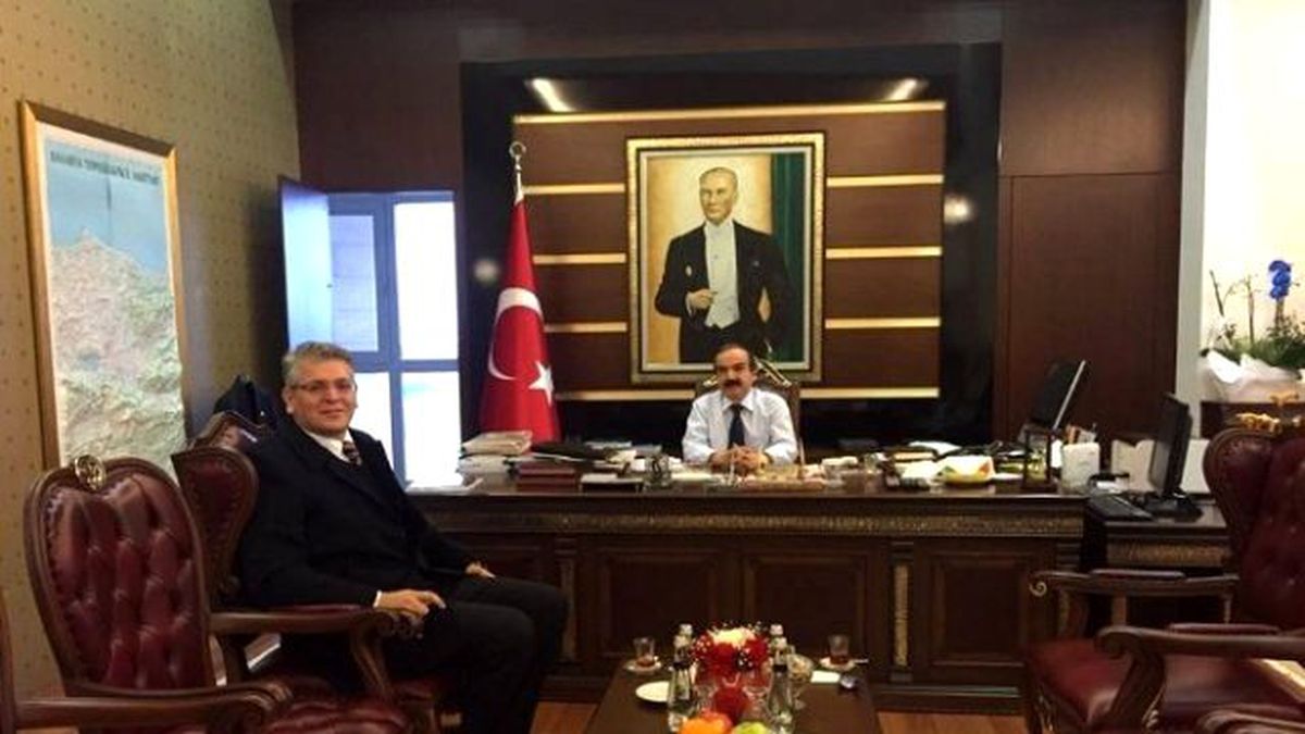 Ulusoy\'dan Vali Coş\'a Ziyaret