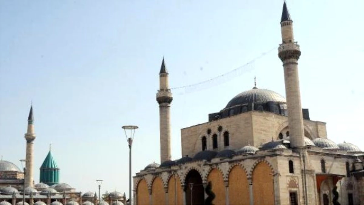 50 Yıllık Selimiye Camisi\'ne, Suntalarla Geçici Mescit Yapıldı