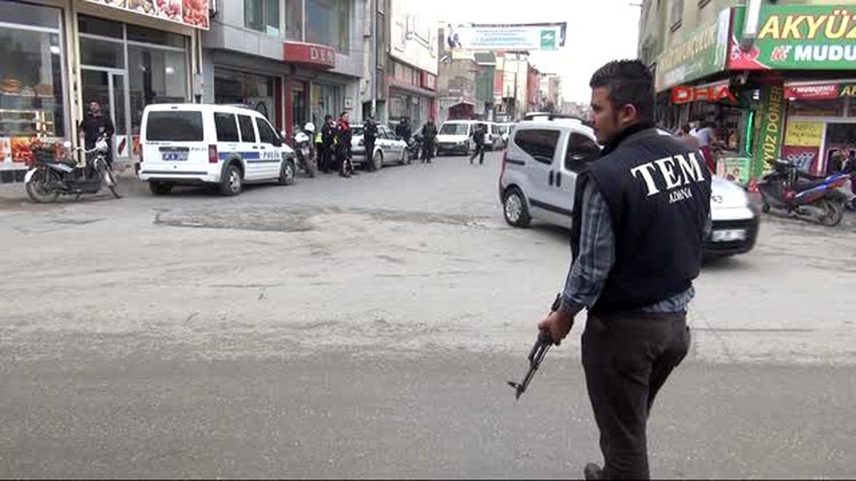 Nevruz Alarmı Polisi Harekete Geçirdi