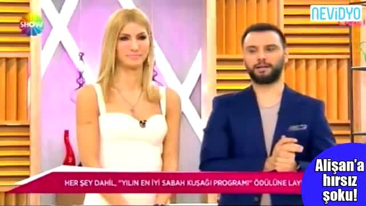 Alişan 15 Taksitle Aldığı Ayakkabıları Camide Çaldırdı