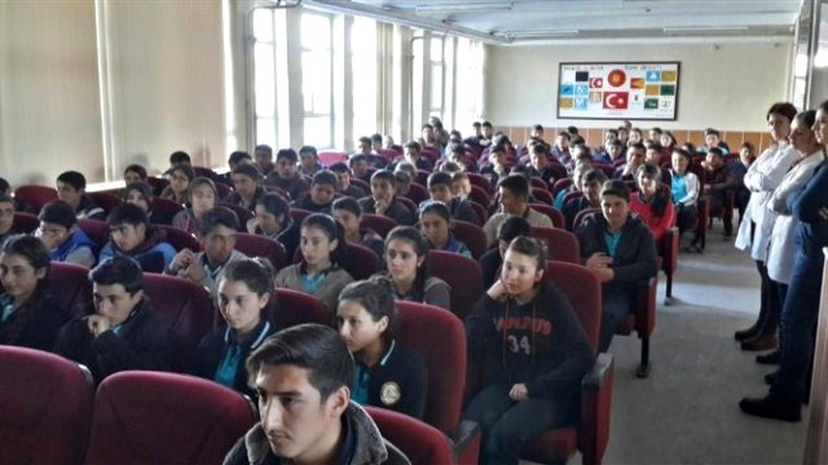 Arpaçay\'da Yeşilay Haftası Ekinlikleri