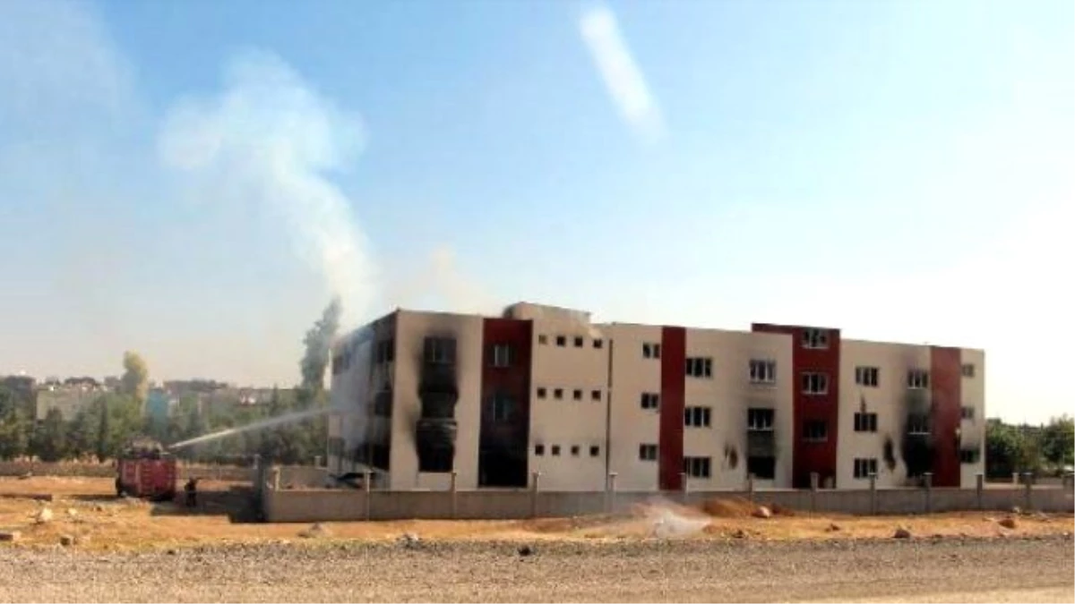 Nusaybin\'deki Öğrenci Yurdu 6 Ayda 8. Kez Yakıldı