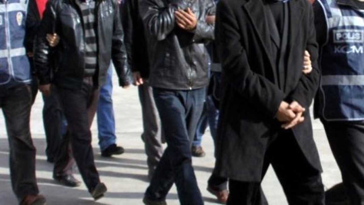 Ayvalık\'ta 19 Kaçak Yakalandı