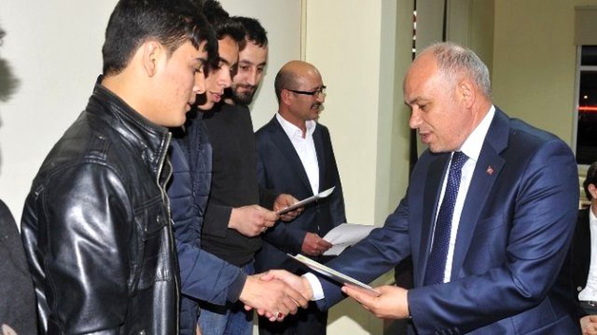 Başkan Çalışkan, Ahider\'in Sertifika Dağıtım Törenine Katıldı