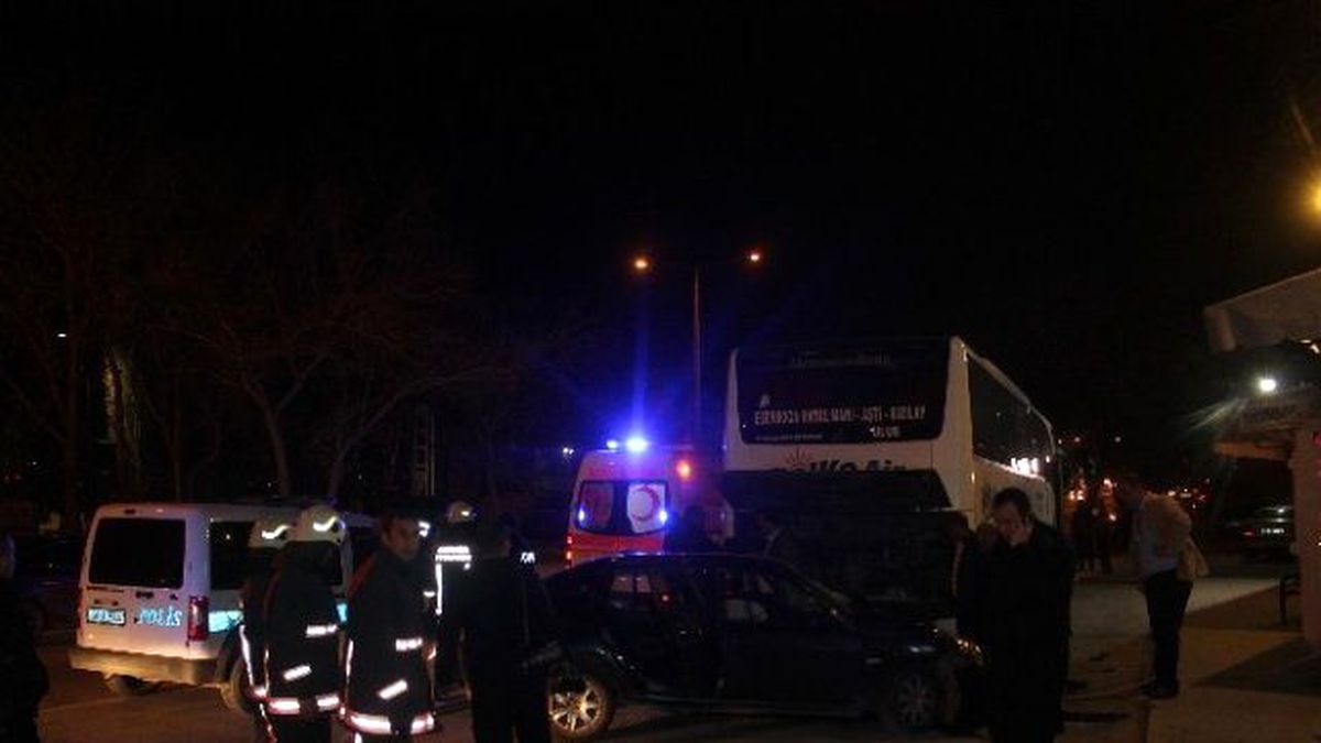 Başkent\'te Trafik Kazası: 2 Yaralı