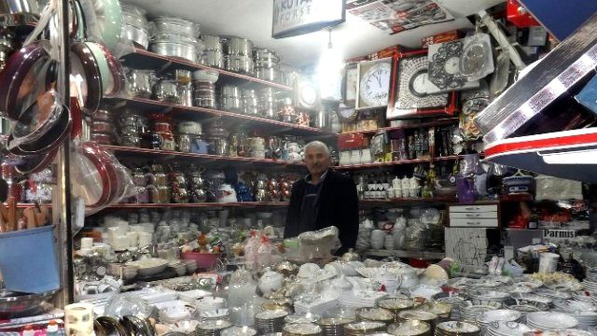 Büyük Halk Pazarı Esnafı Sıkıntılı
