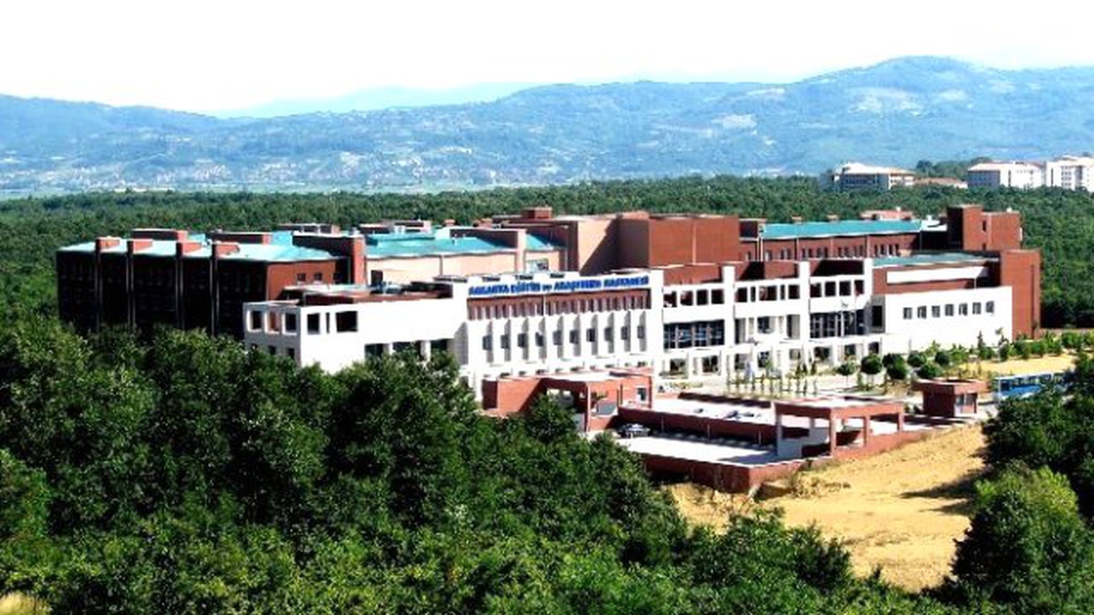 Büyükşehir\'den Tıp Fakültesi\'ne Ultrasongrafi Hediyesi
