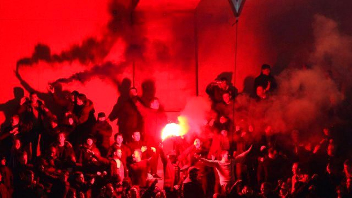 Chelsea Taraftarlarına Irkçılık Soruşturması