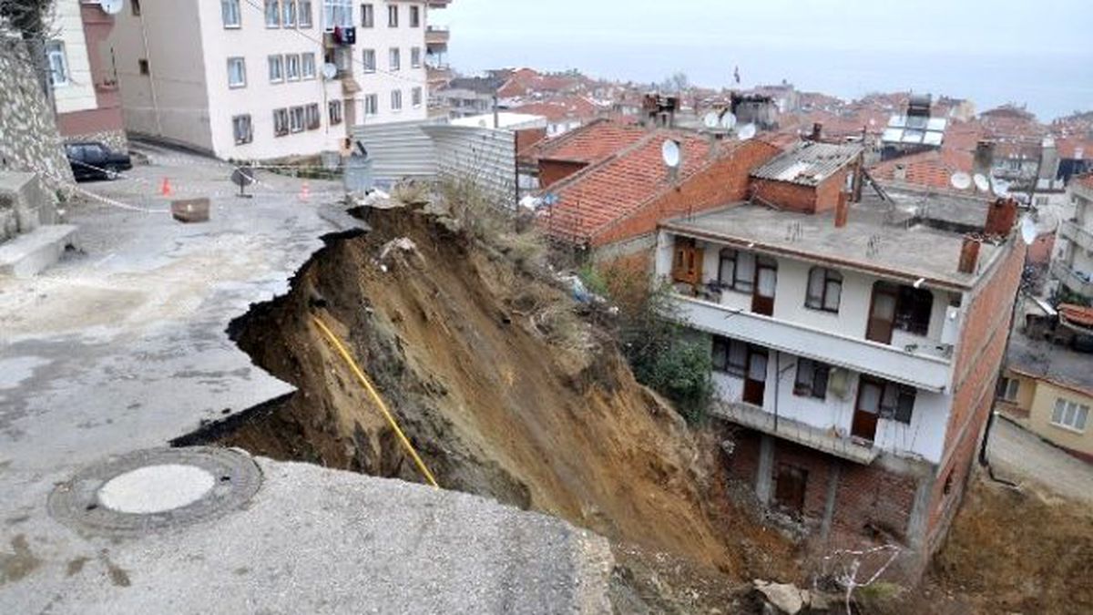 Doğalgaz Hattının Patladığı Mahallede Vatandaşlar Tedirgin