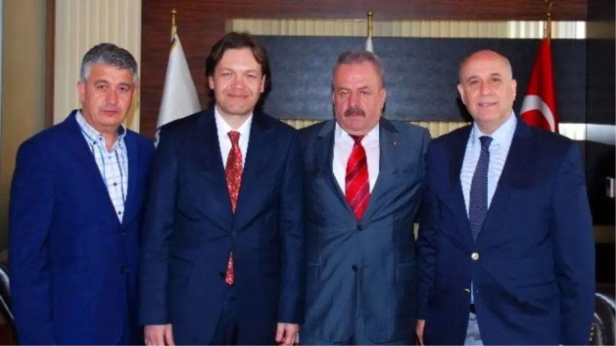 Hikmet Oray Yalçın\'dan Manisa Tso\'ya Ziyaret