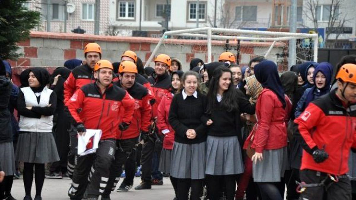 İniyak\'tan Nefes Kesen Tatbikat