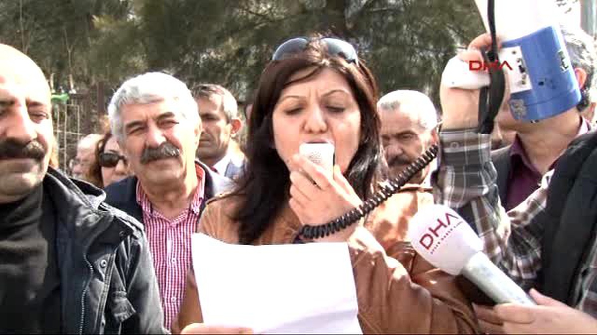 İzmirliler, Berkin Elvan\'ı Adını Taşıyan Sokakta Andı