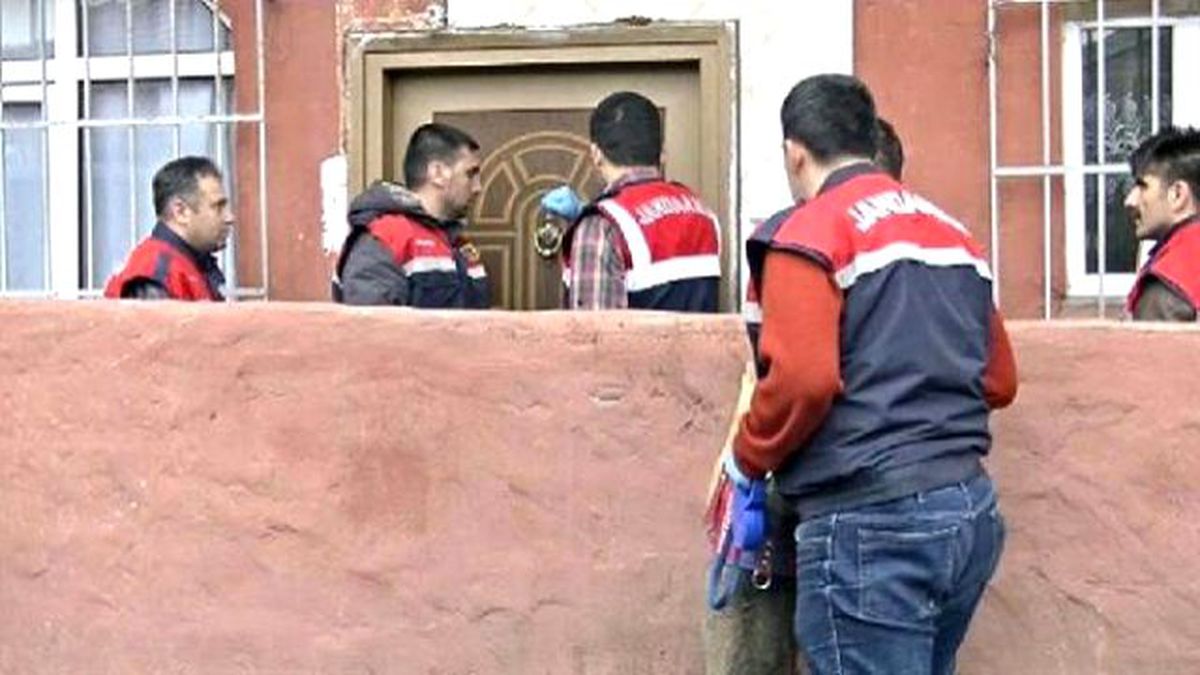 İstanbul\'da Jandarma 76 Kilo 886 Gram Eroin Ele Geçirdi