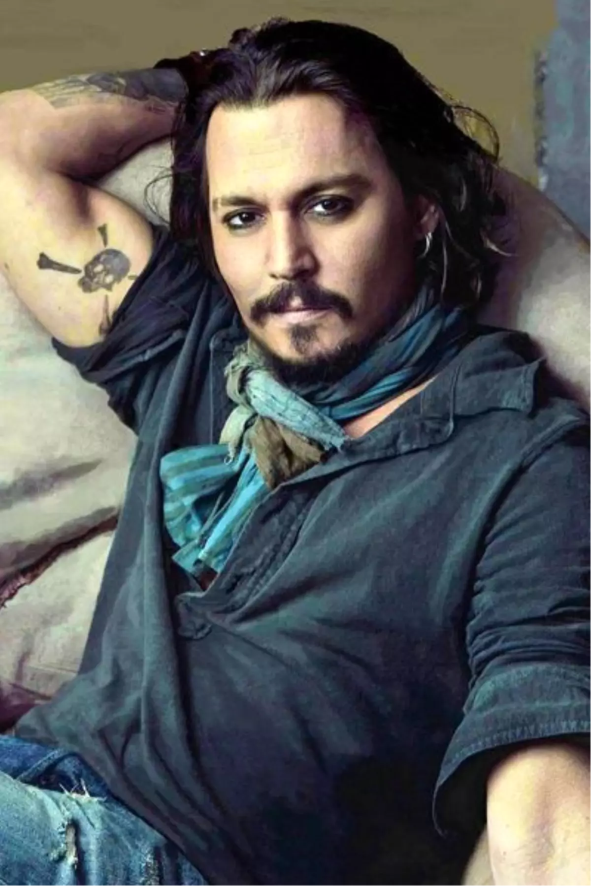 Johnny Depp Film Setinde Hastaneye Kaldırıldı