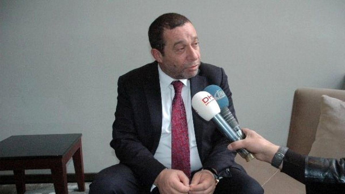 Kıbrıslı Bakan Denktaş\'dan Ktff\'ye Sert Eleştiri