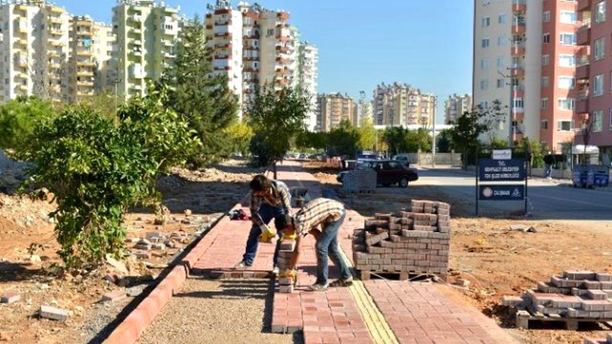 Konyaaltı\'nda 40 Bin Metrekare Kaldırım Startı