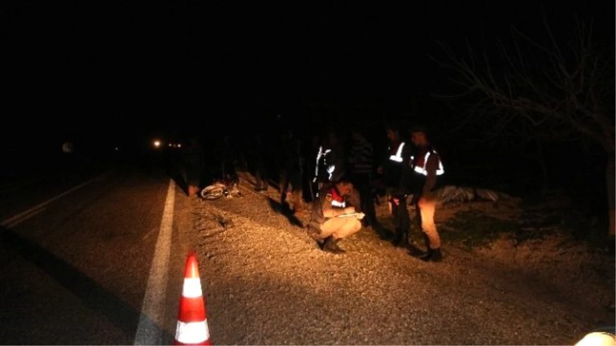 Mut\'ta Ambulans Gecikince Yaralıyı Otomobilin Bagajında Götürdüler