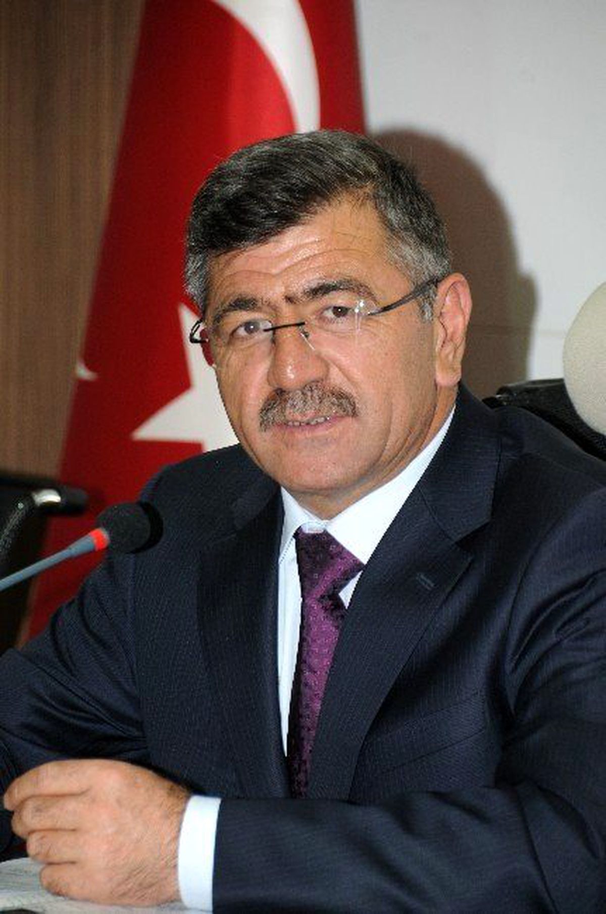 Niğde Belediye Başkanı Faruk Akdoğan;