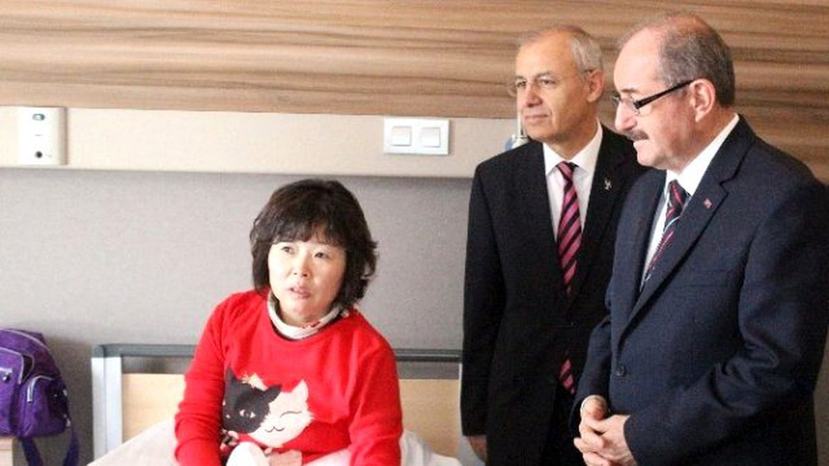 Denizli Valisi, 12 Güney Koreli Turisti Ziyaret Etti