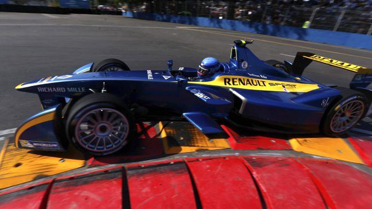 Renault, Radikal Kural Değişikliklerine Karşı