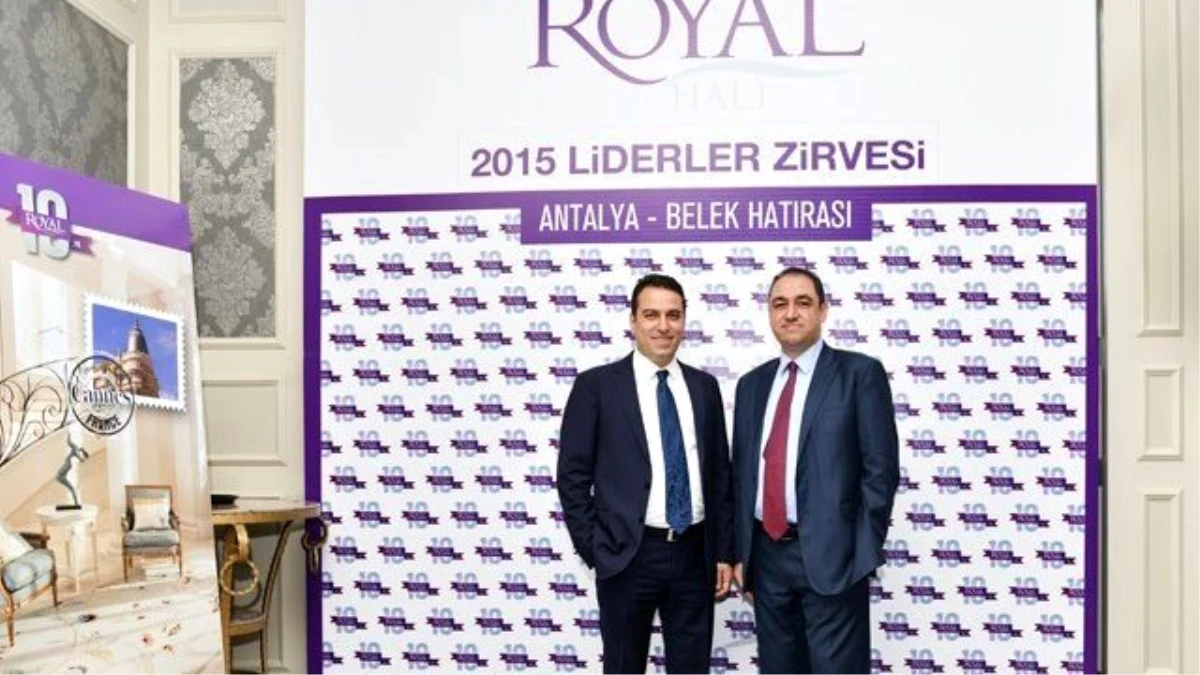 Royal Halı ve Pierre Cardin Halı\'nın Yeni Modelleri Antalya\'da Tanıtıldı