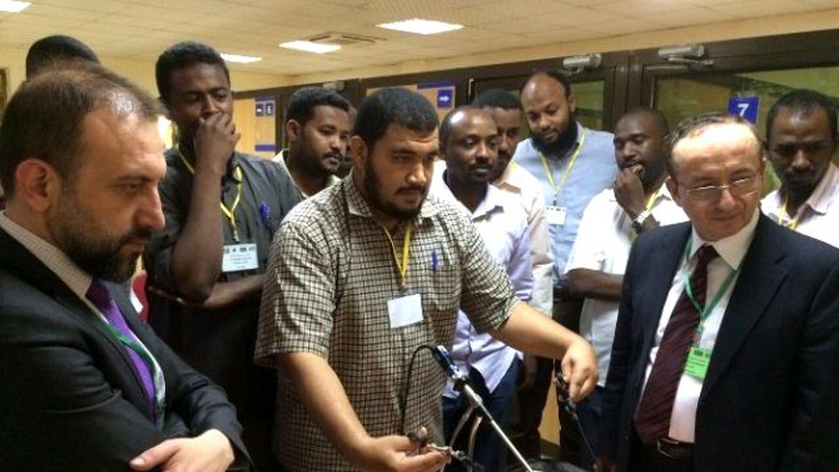 Sudan\'da Uluslararası Uygulamalı Laparoskopi Kursu