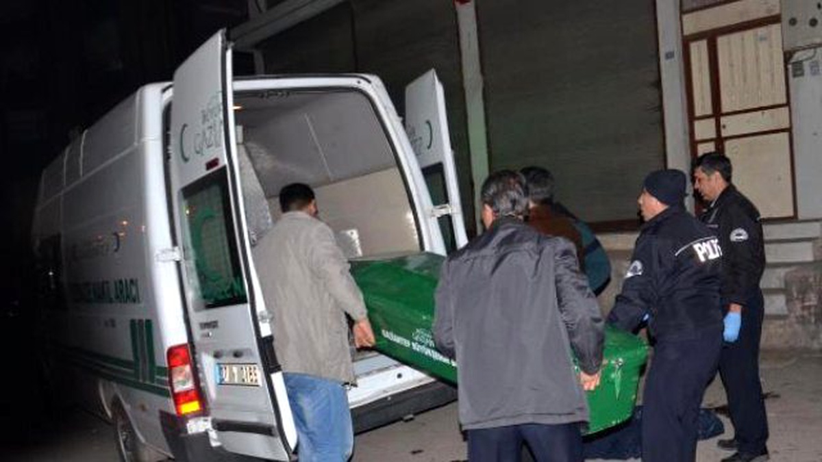 Gaziantep\'te Suriyeli Kadın Çamaşır Toplarken Balkondan Düşüp Öldü
