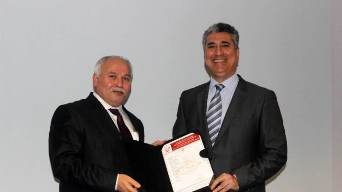Tse Genel Sekreteri Karagöz, Kayseri\'deki Bir Fabrikaya Çift Yıldızlı Kalite Belgelerini Verdi